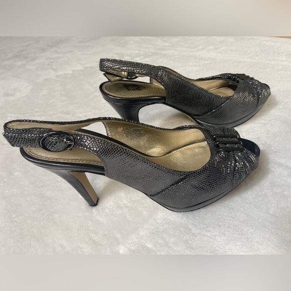 Anne Klein iFlex Silver Womens Size 6.5 Peep Toe Sandals with 4 Inch Heel - Picture 4 of 10